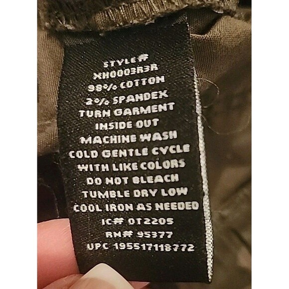 Social Standard Womens Shorts Camouflage Medium Bermuda - Picture 5 of 8